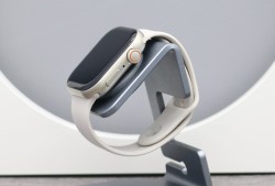 苹果Apple Watch Series8智能运动手表