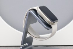 苹果Apple Watch Series8智能运动手表