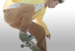 运动夹耳式蓝牙耳机