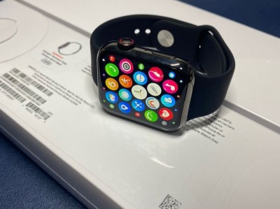 Watch 8 智能手表