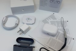 最新顶配苹果五代耳机airpodspro2