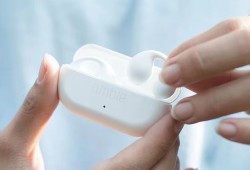 运动夹耳式蓝牙耳机