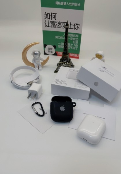 苹果耳机二代,最新顶配版洛达1562m