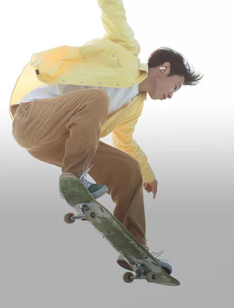 运动夹耳式蓝牙耳机  第1张